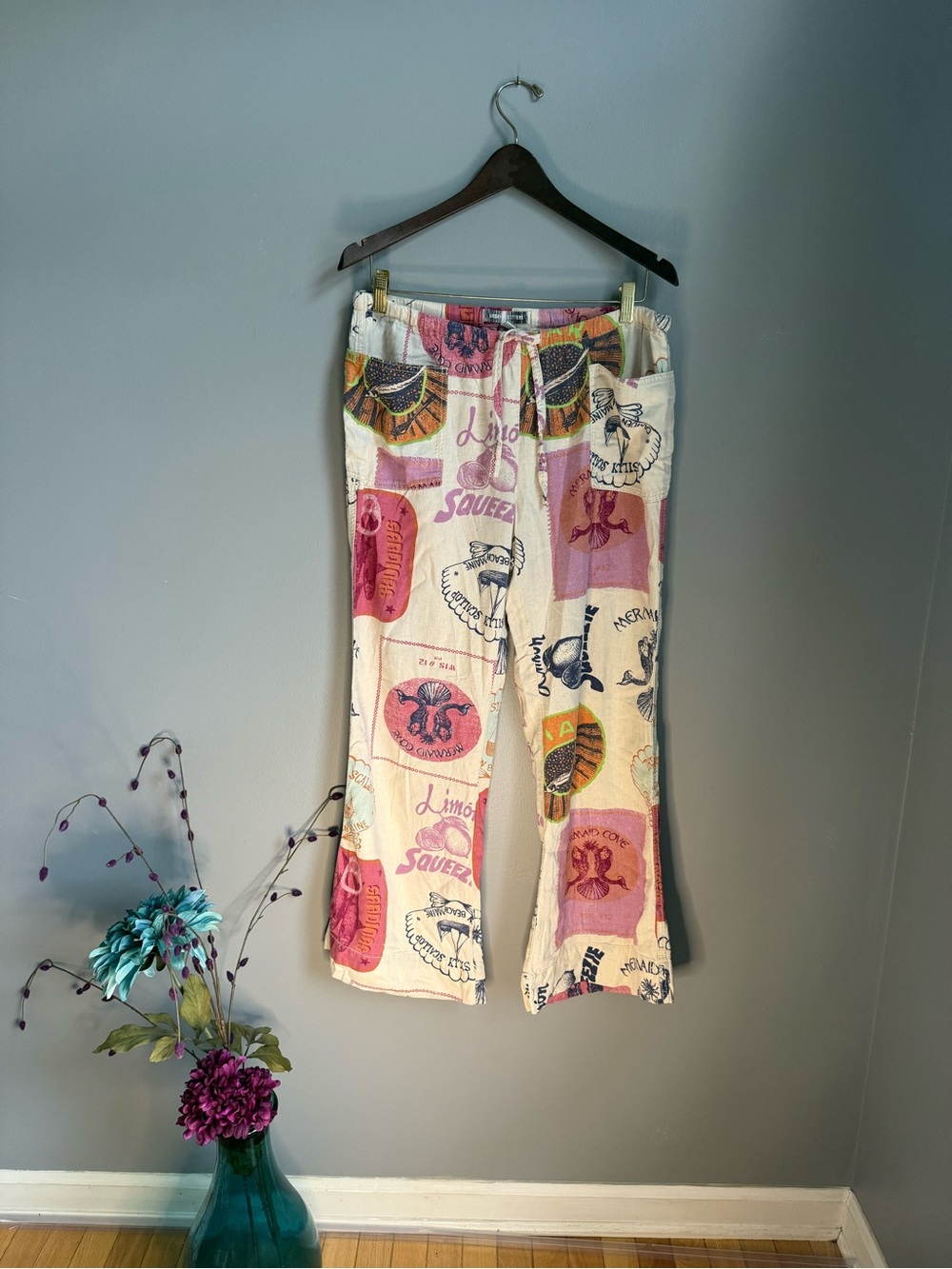 Trendy vintage inspired graphic linen pants from urban outfitters.